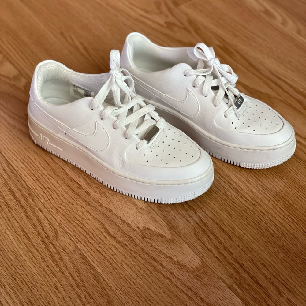 Nike shoes size 7.5